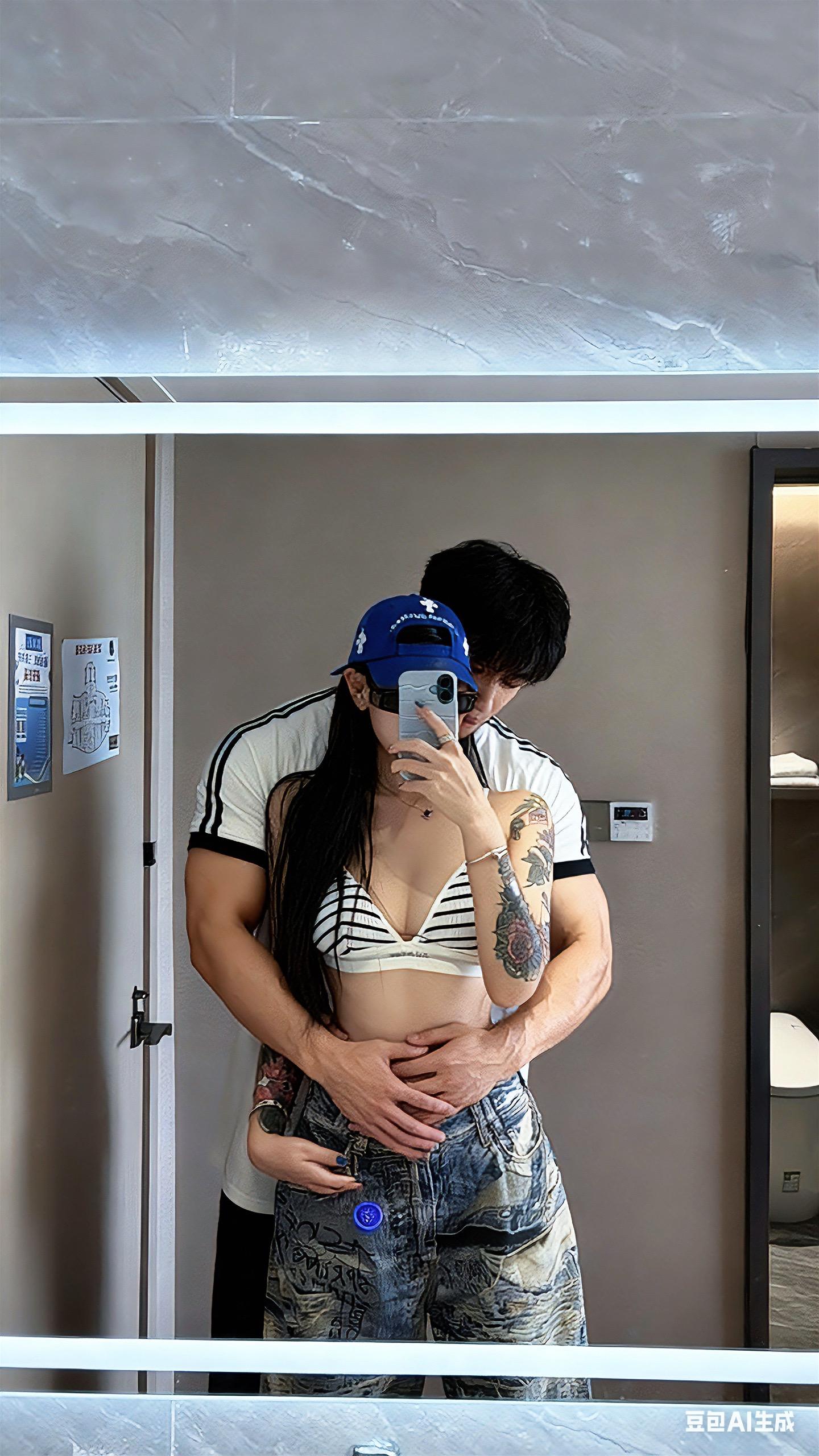 想把你的衣服撕开 掐着你的脖子咬着你的嘴唇 喘息着在你耳边温柔的说 来...