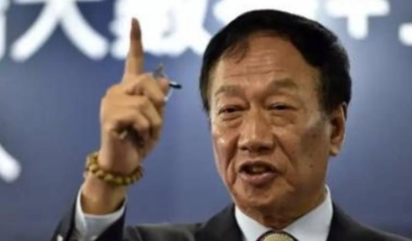 “大陆敢打，我就敢送！”他靠着大陆市场发家致富，转头却公然叫嚣，扬言两岸冲突时将