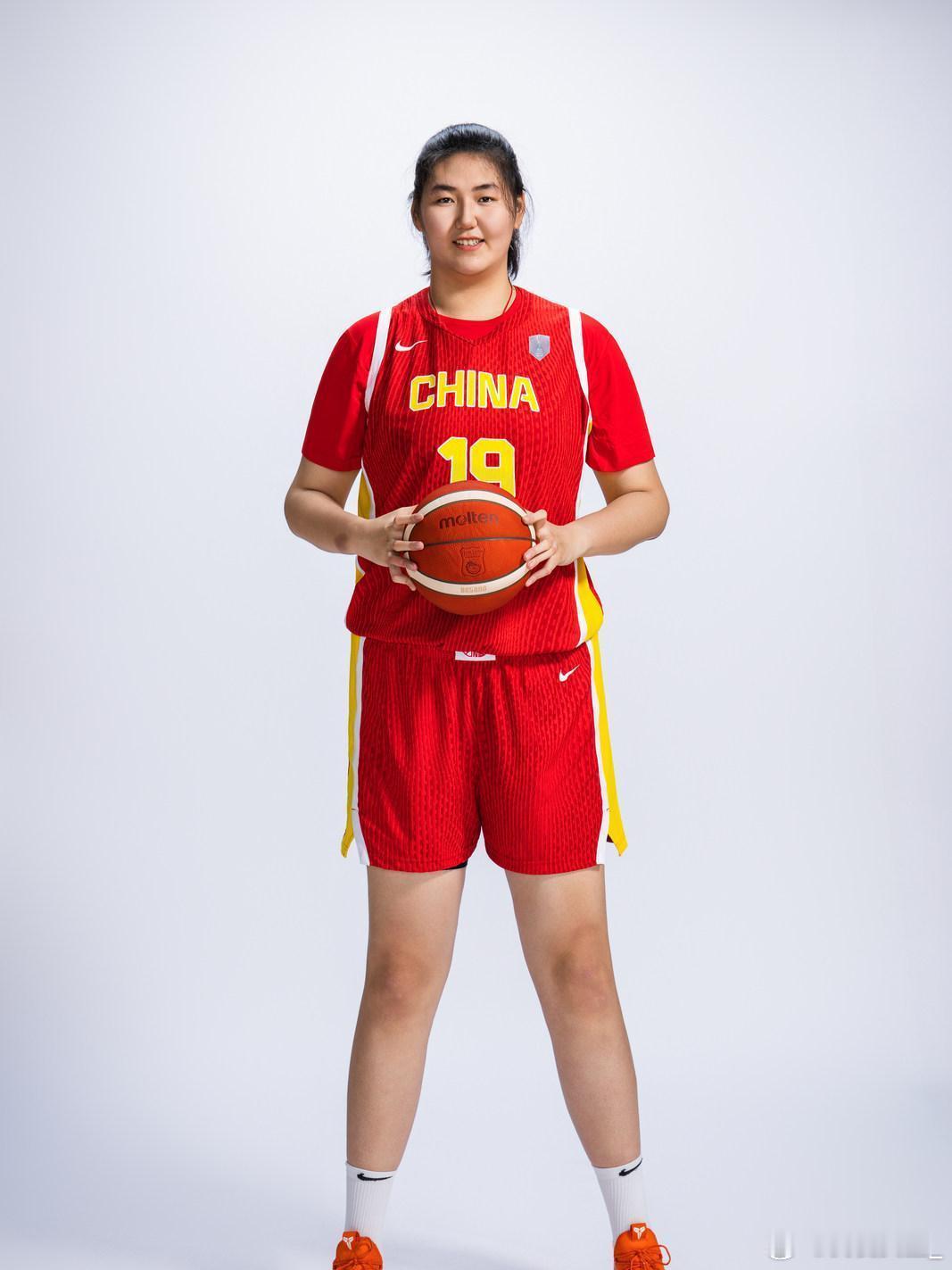 山东大汉不是吹的，我认识的山东朋友个子都挺高的，张子宇、杨瀚森更是代表国家出征，