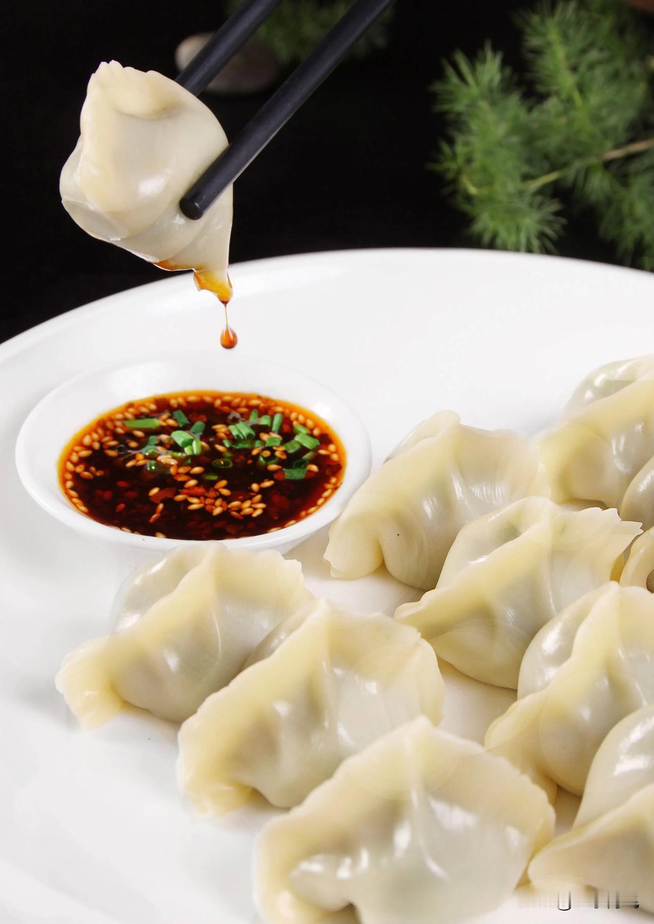  是冬至吃饺子吧，今天是立冬居然还有人给我说记得中午吃饺子。给我搞的一头雾水，这