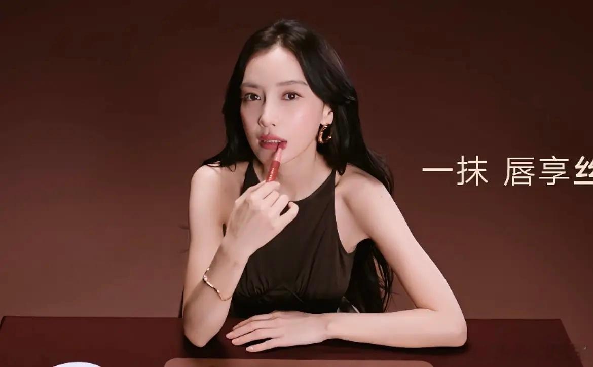 迪丽热巴怎么变成这样了 ​​​