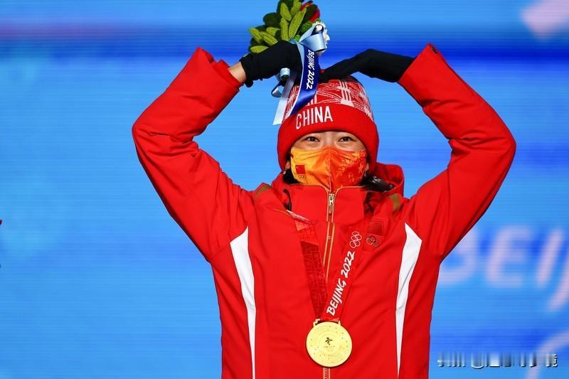 第4金！王心迪自由式滑雪空中技巧夺冠 哇塞，王心迪在自由式滑雪空中技巧项目上夺冠