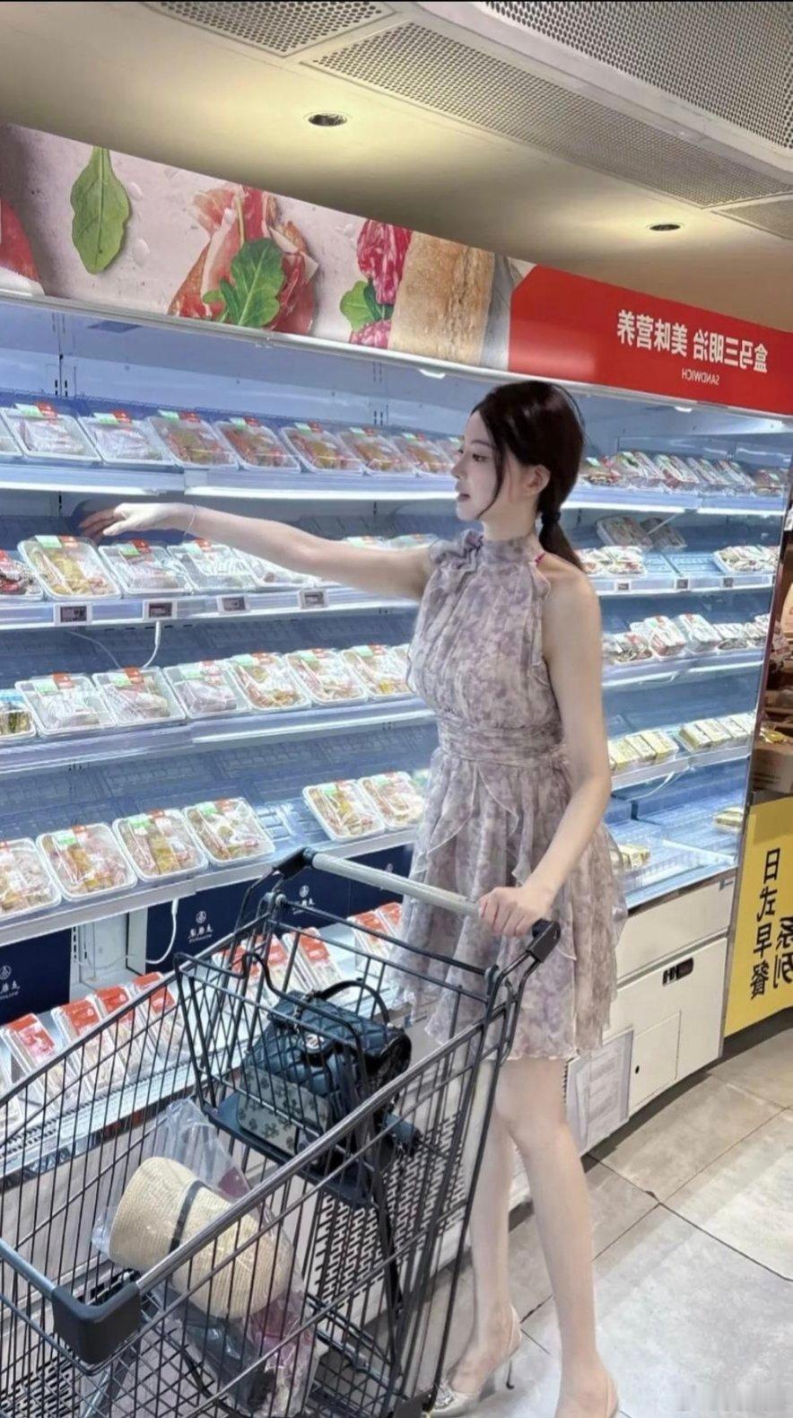 不会做饭，只会点外卖，买超市便当的女生，你愿意娶她回家吗？ 