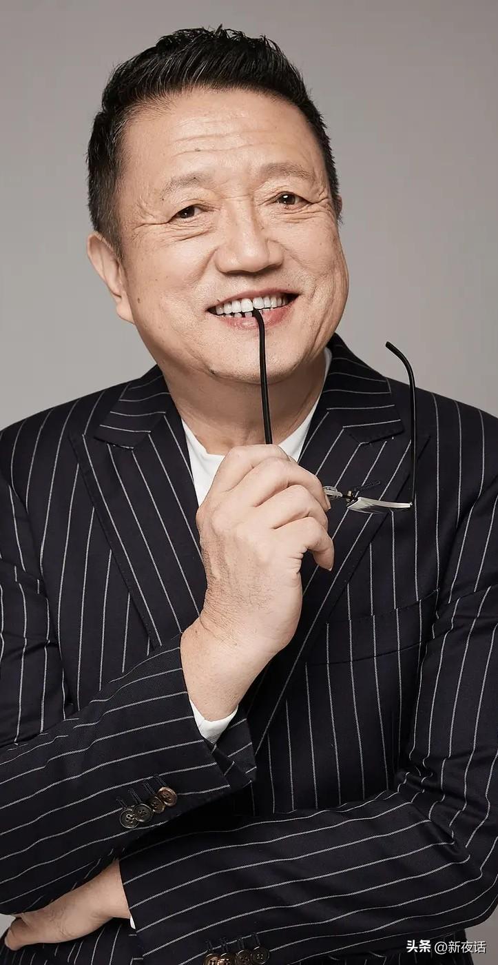 一句不得不说的话
死亡真的离我们这代人很近很近，近到了咫尺为邻！
72岁演员秦焰