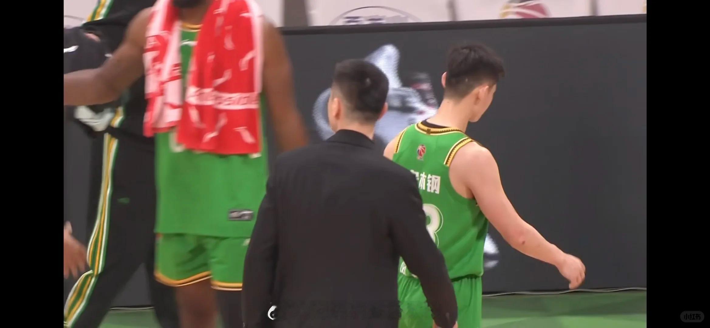 辽宁男篮击败卫冕冠军广厦 好久没看到辽宁这么精彩的比赛了！今天球员各个打鸡血了一