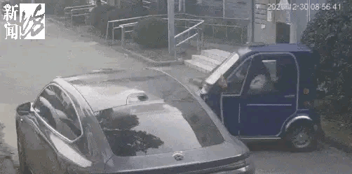 上海，男子正在家休息，突然收到自己爱车的报警，赶紧跑下楼查看，发现自己刚买了一年