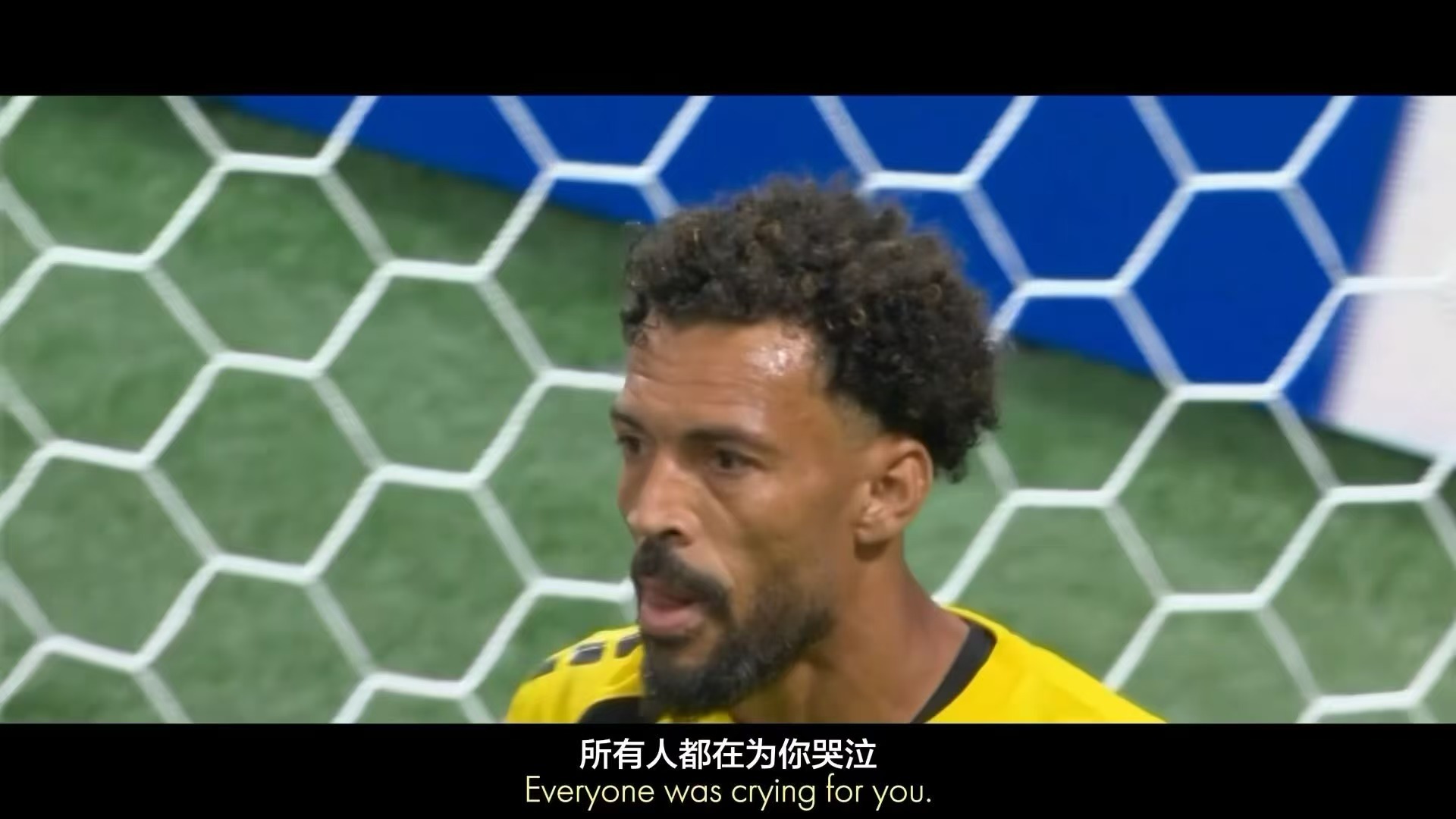 不是所有英雄都年少成名佛得角球员白天打工下班练球 没有天赋异禀，只有下班后还在加