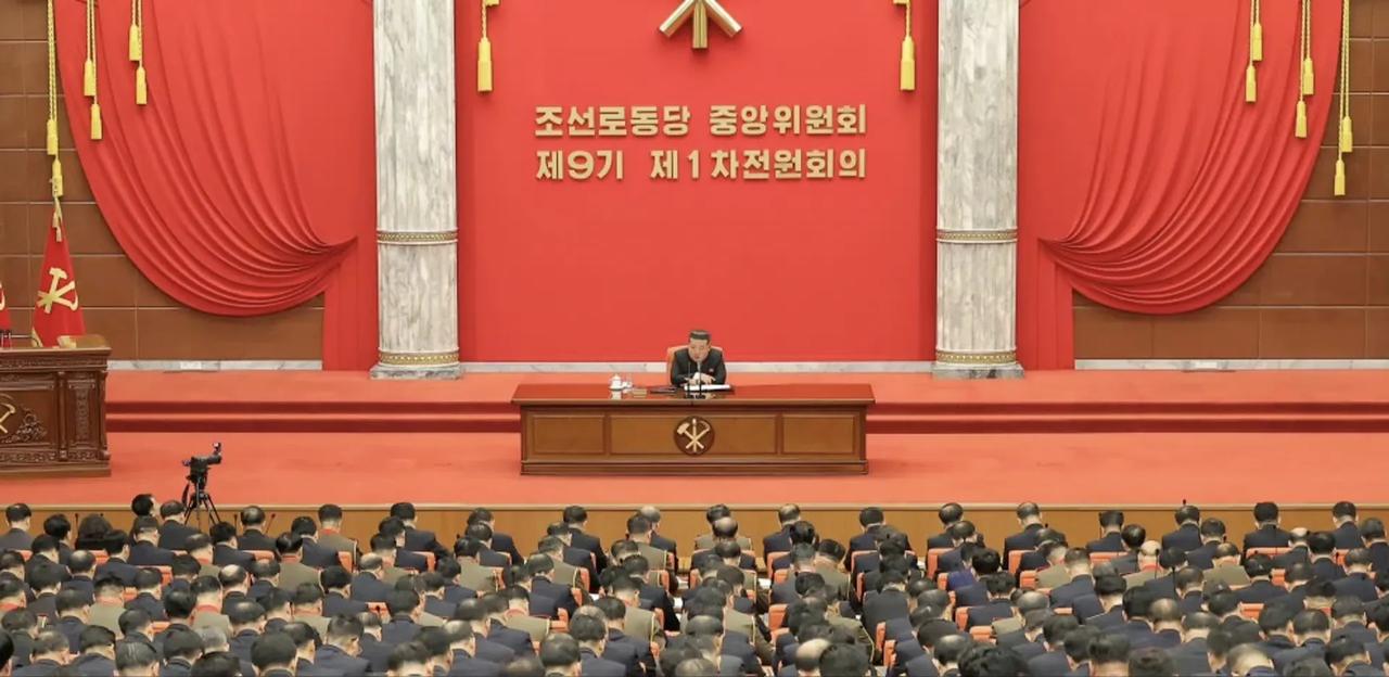 朝方领导人日前表示，劳动党将坚定不移地增强国家核武力量，行使拥核国应有的权利。朝