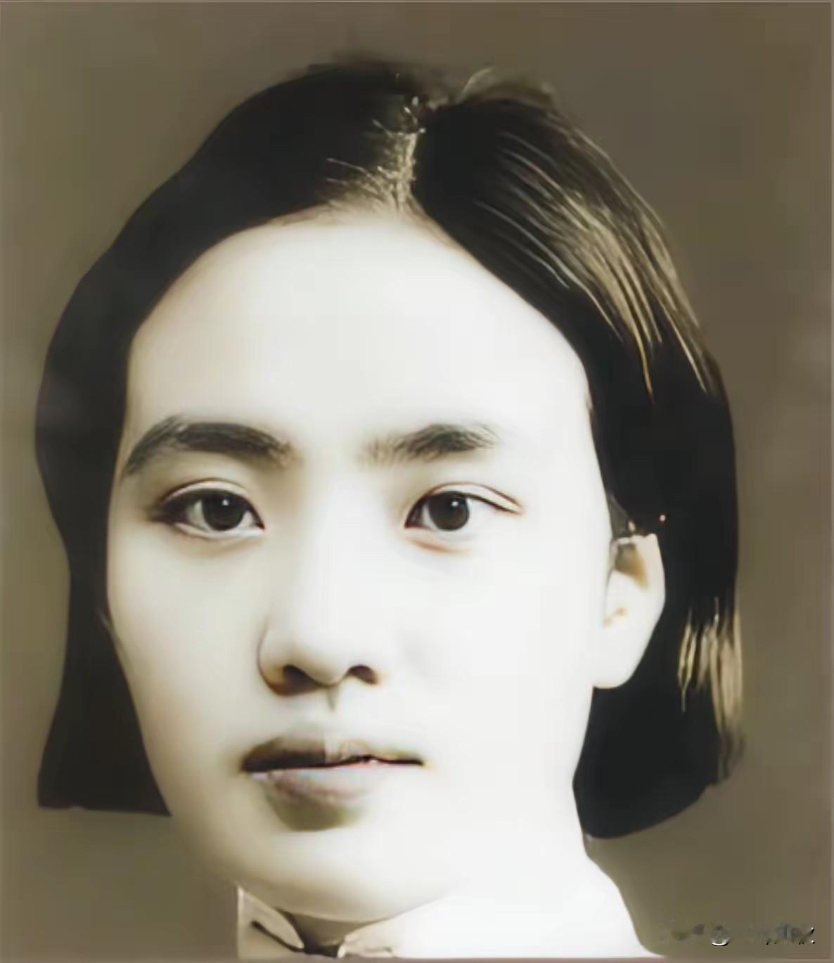 1948年，左权将军的遗孀刘志兰与左权生前的秘书陈守中结为夫妻。没有锣鼓鞭炮，没