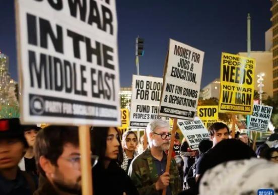 美国华人如何看待美国侵略伊朗？说出来大家可能不信，他们多数都觉得：“美国入侵伊朗