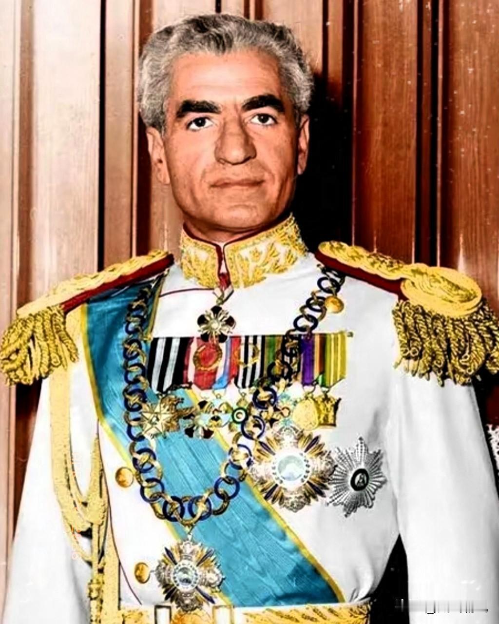 看来伊朗人并不喜欢巴列维王朝。
就在2026年4月23日下午，流亡海外48年的伊