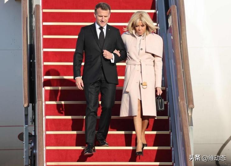 马克龙回应特朗普：你对我婚姻的评论“不得体也不妥当”

特朗普又拿别人家事开涮了