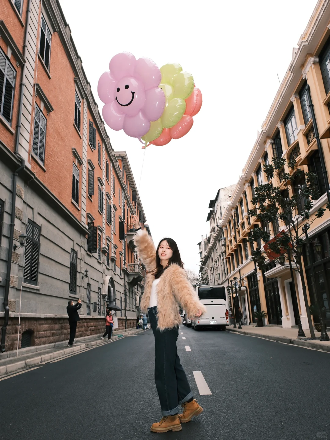 武汉15r拍的照片，觉得怎么样 值吗？