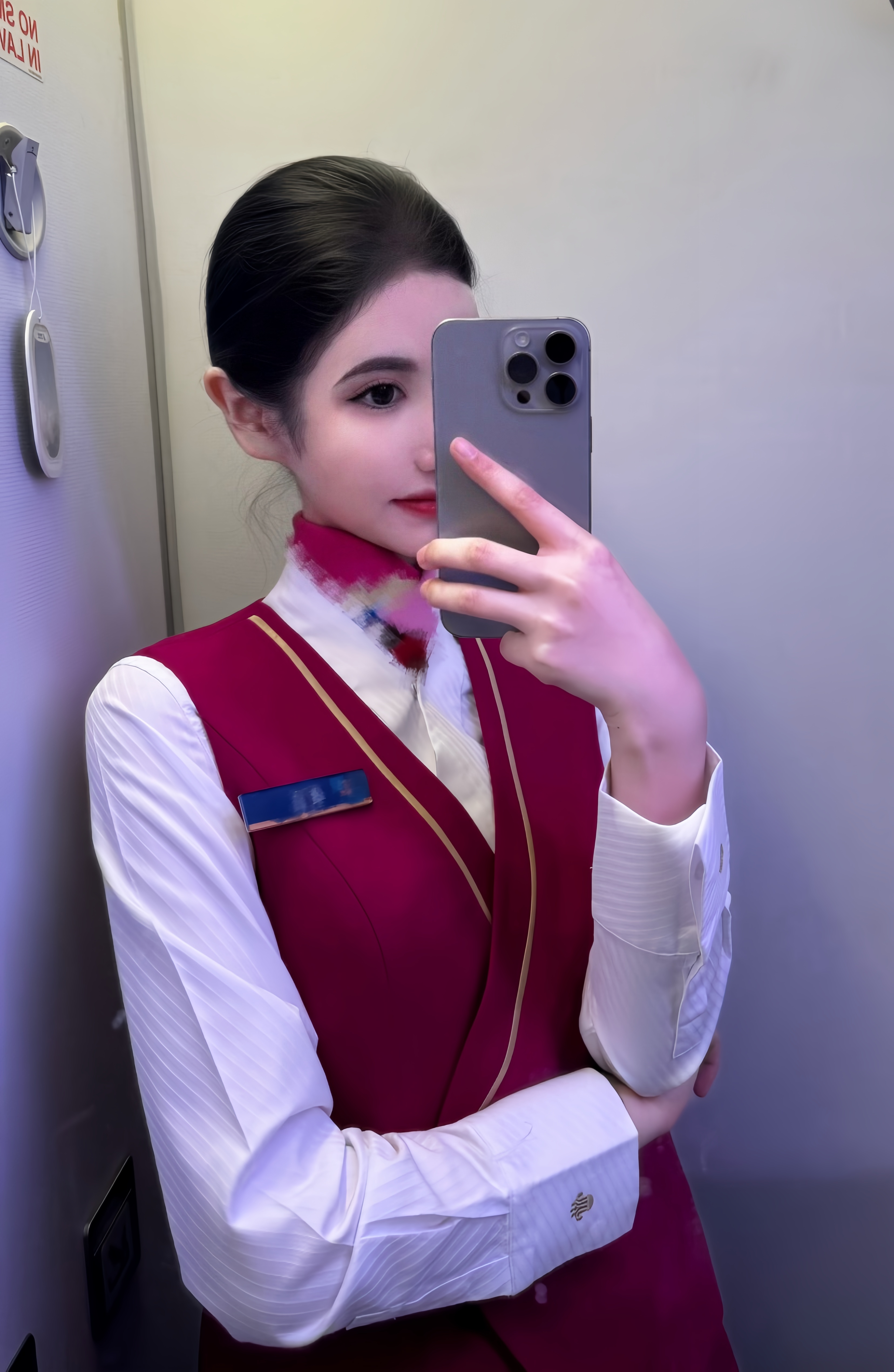 南航空姐的制服照，气质真好 ​​​