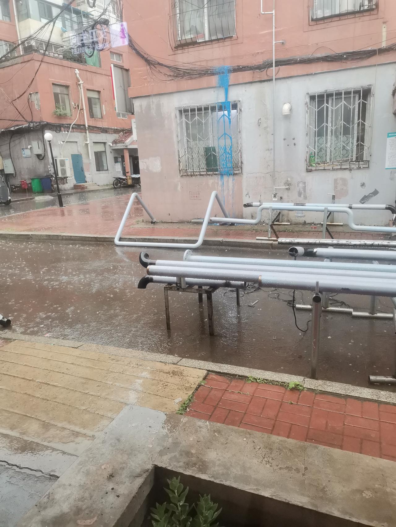 吉林市已经连续下了好几天雨了，看了一下天气预报，未来的一周之内一直都在下雨，对于