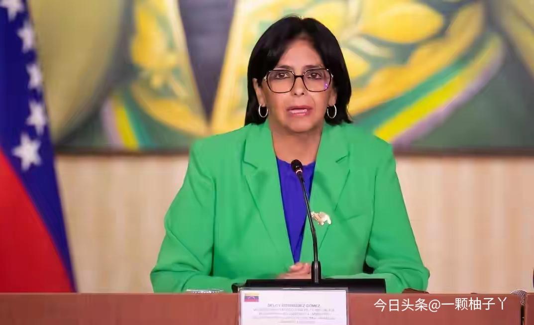 委警方按马杜罗此前签署的法令，开启全国大搜捕，专抓那些参与或支持美国军事袭击的人