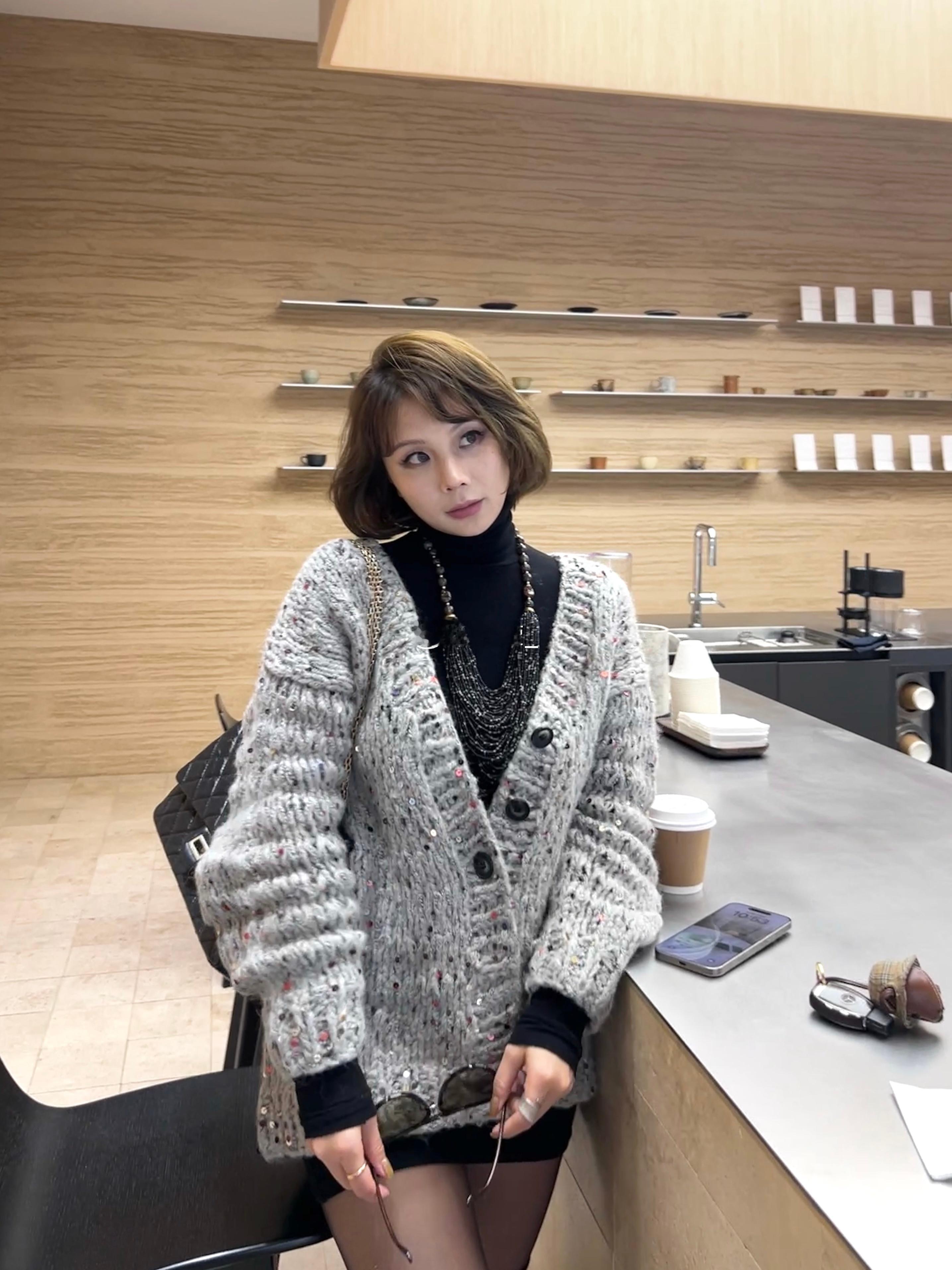 brunello cucinelli 亮片毛衣风格 