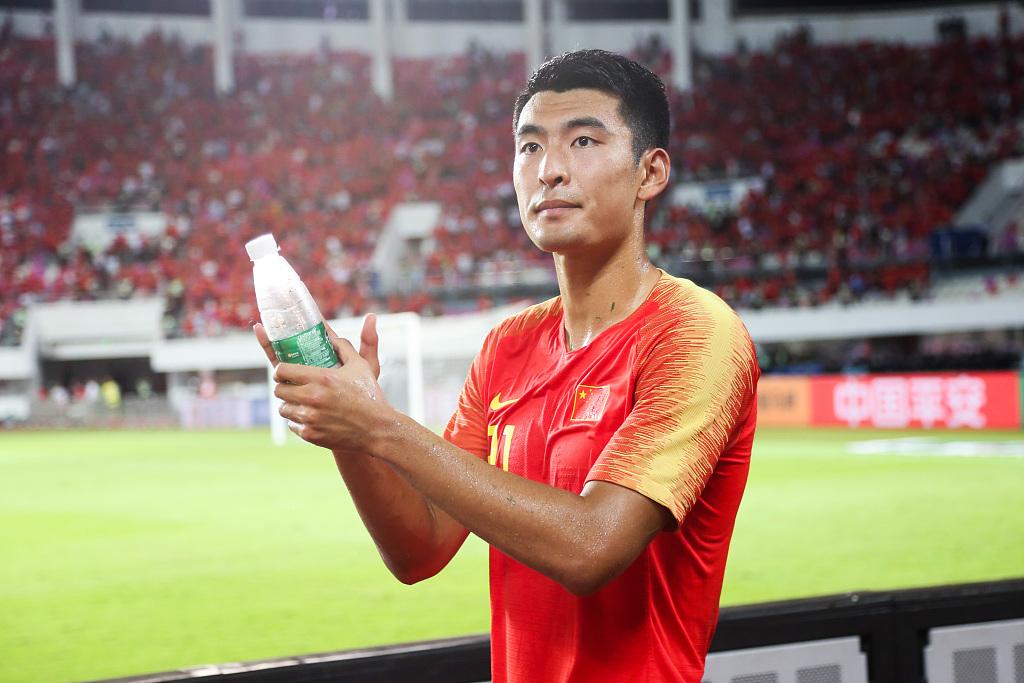 上赵松源是对的，一上场积极性拉满，就是可惜没能进球。3-0战胜马尔代夫，但马尔达