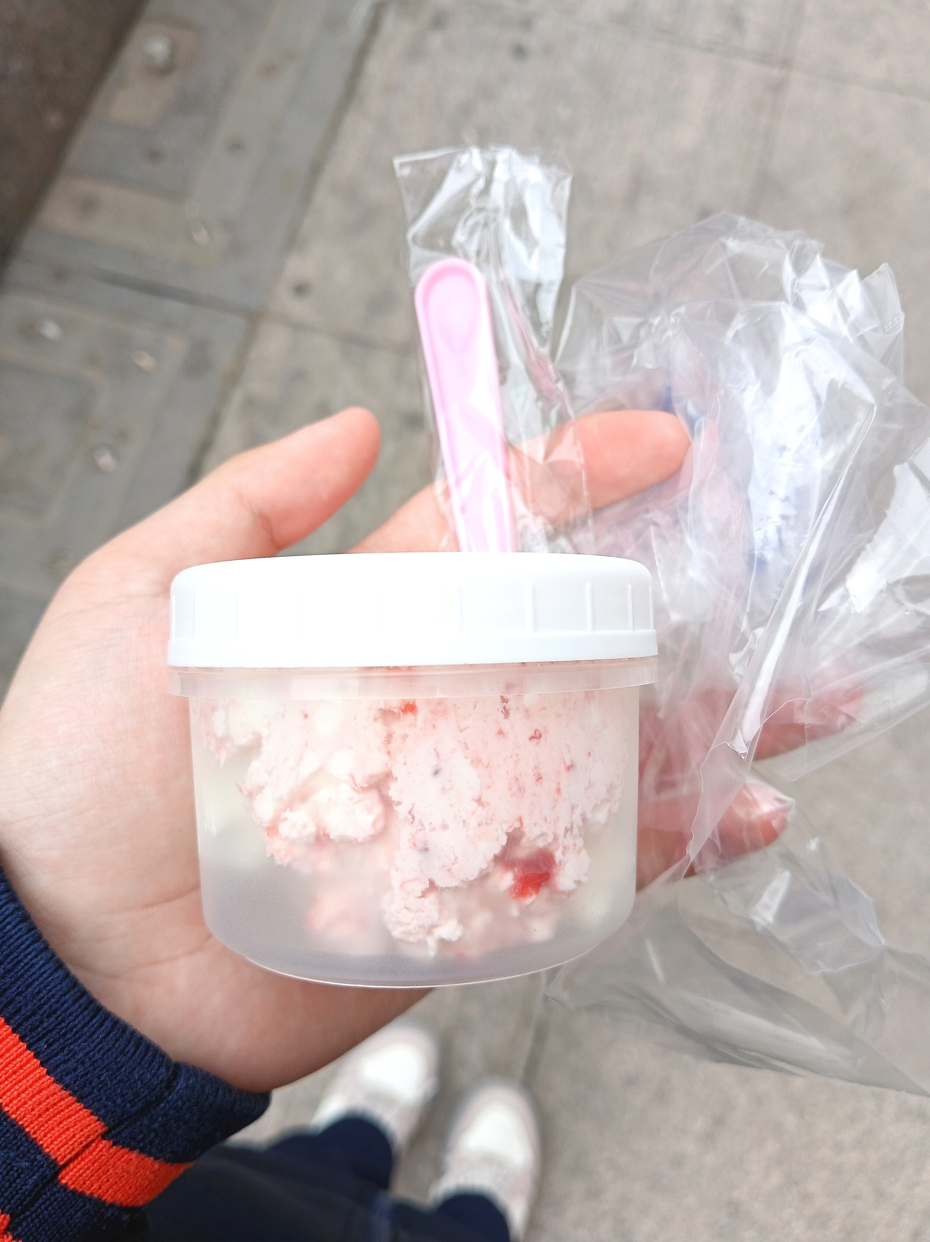干噎酸奶咋这么好吃 