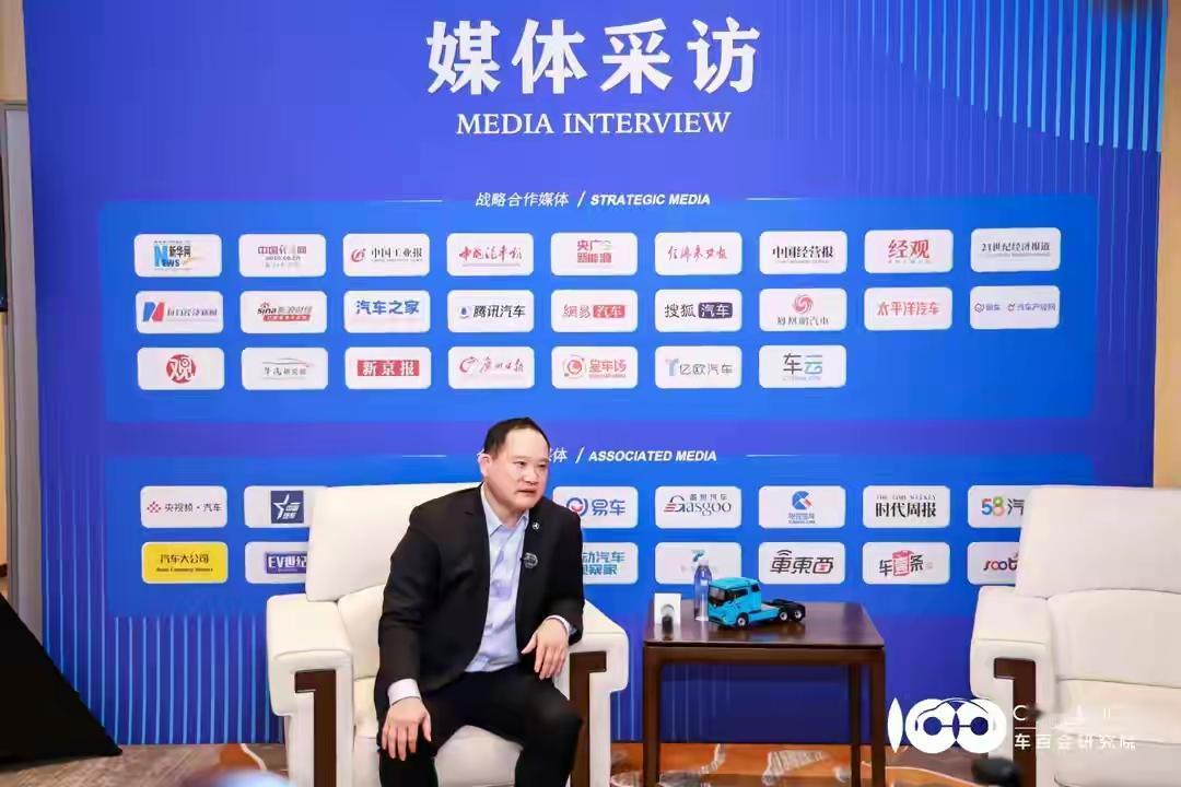 电动重卡真的比油车好开还省钱。三一重卡的老板梁林河前两天说了句话，我听完觉得挺实