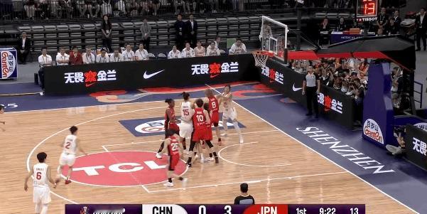 中国女篮vs日本女篮 中国队的首分来自韩旭 ​​​