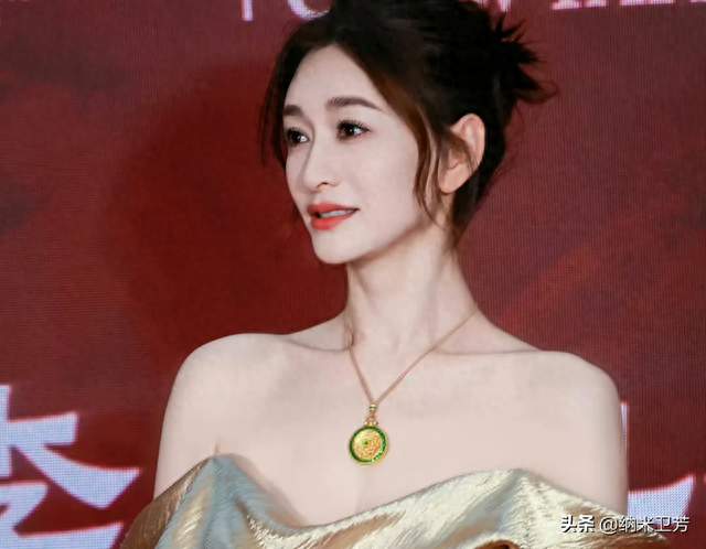 李小冉官宣离婚：去年已离互不牵扯，同日夫家被执行2111万
