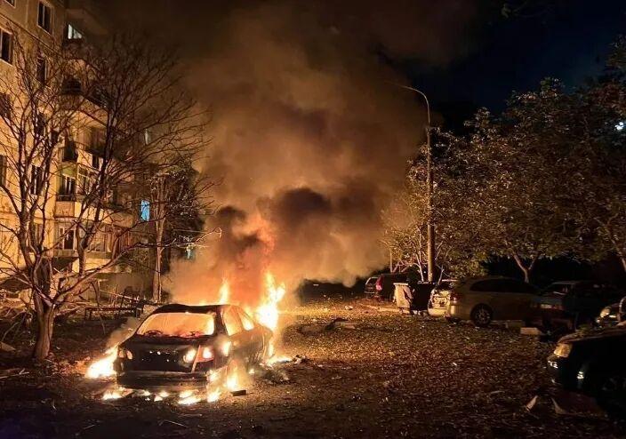 泽连斯基把俄乌冲突推向了危险境界，5月22日夜间至23日的凌晨，乌克兰无人机袭击