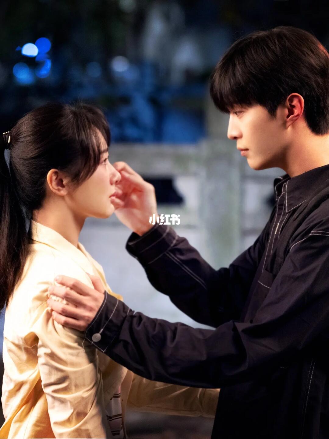 不就是2个吻么？！怎么就哭的停不下来呢～