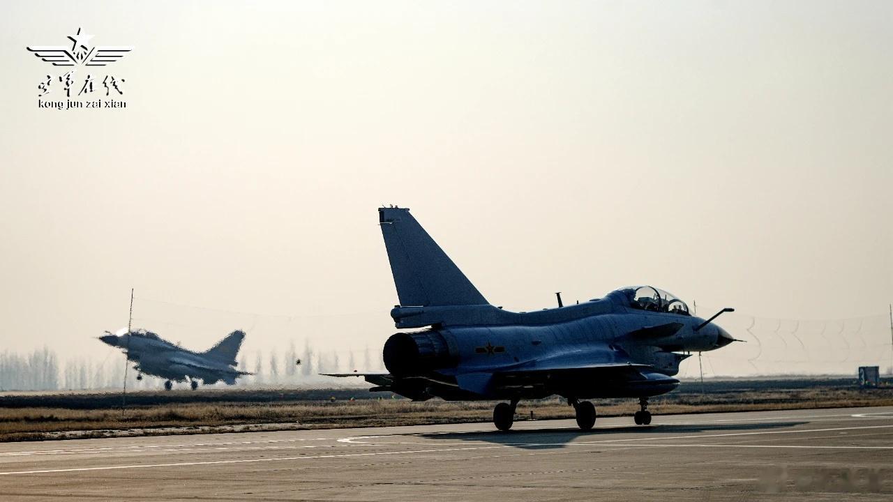 西部空军某基地组建以来，大抓联合作战训练，加速推动部队建设跨越转型 ​​​