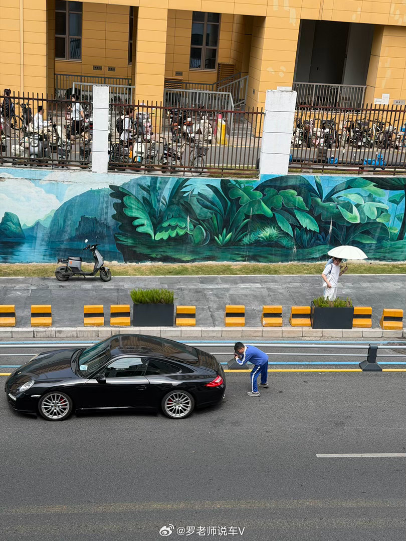 恭喜大志喳波子，8.9L的油耗你敢信保时捷我与汽车的日常
