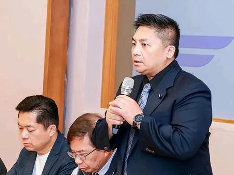 国民党民代吴宗宪8月14日火力全开，痛批台当局政务官在公务场合拉票、集体宣传罢免