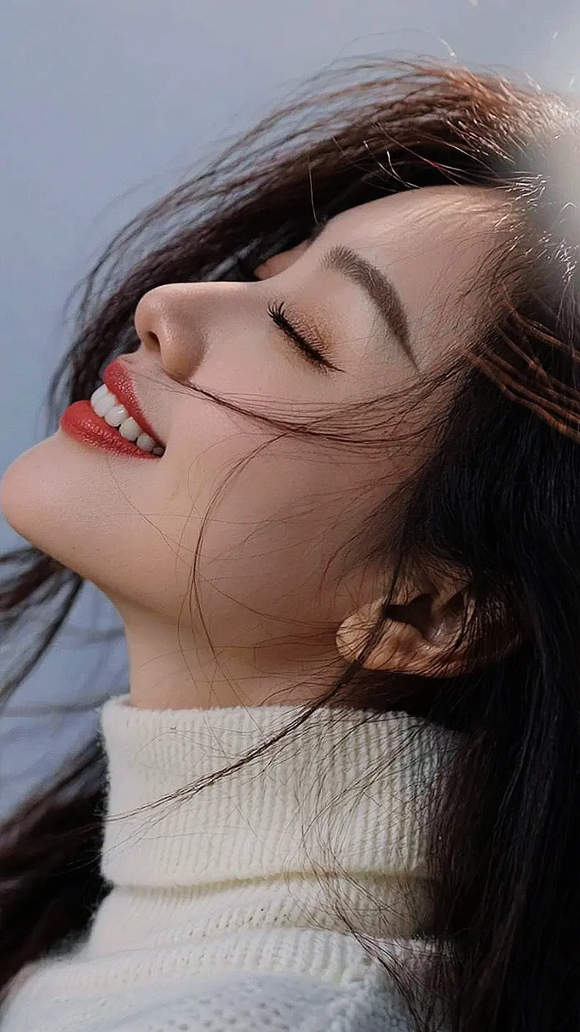 AI朦胧毛衣照 随变ai随便玩 伙伴计划广告分成玩法达人