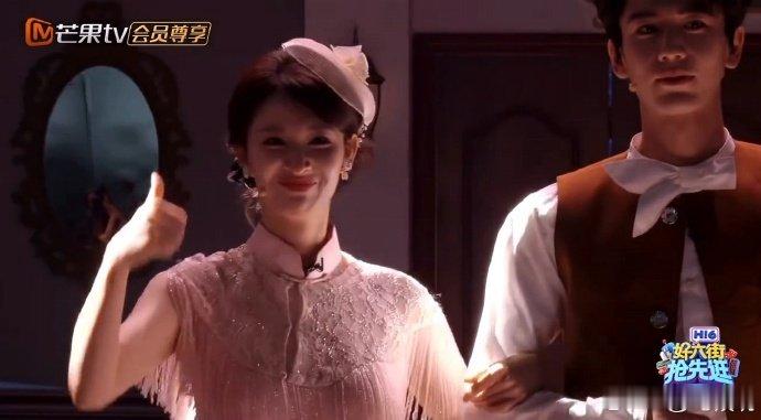 张凌赫王楚然hi6彩排花絮张凌赫王楚然hi6舞蹈彩排气质完美契合，每一个动作都格