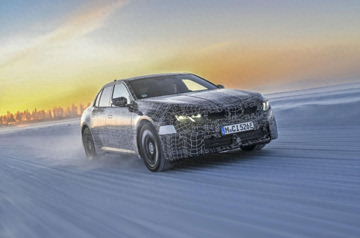 宝马公布重磅产品规划🚗据说2027年底前将推出超40款全新及改款车型豪华品牌产