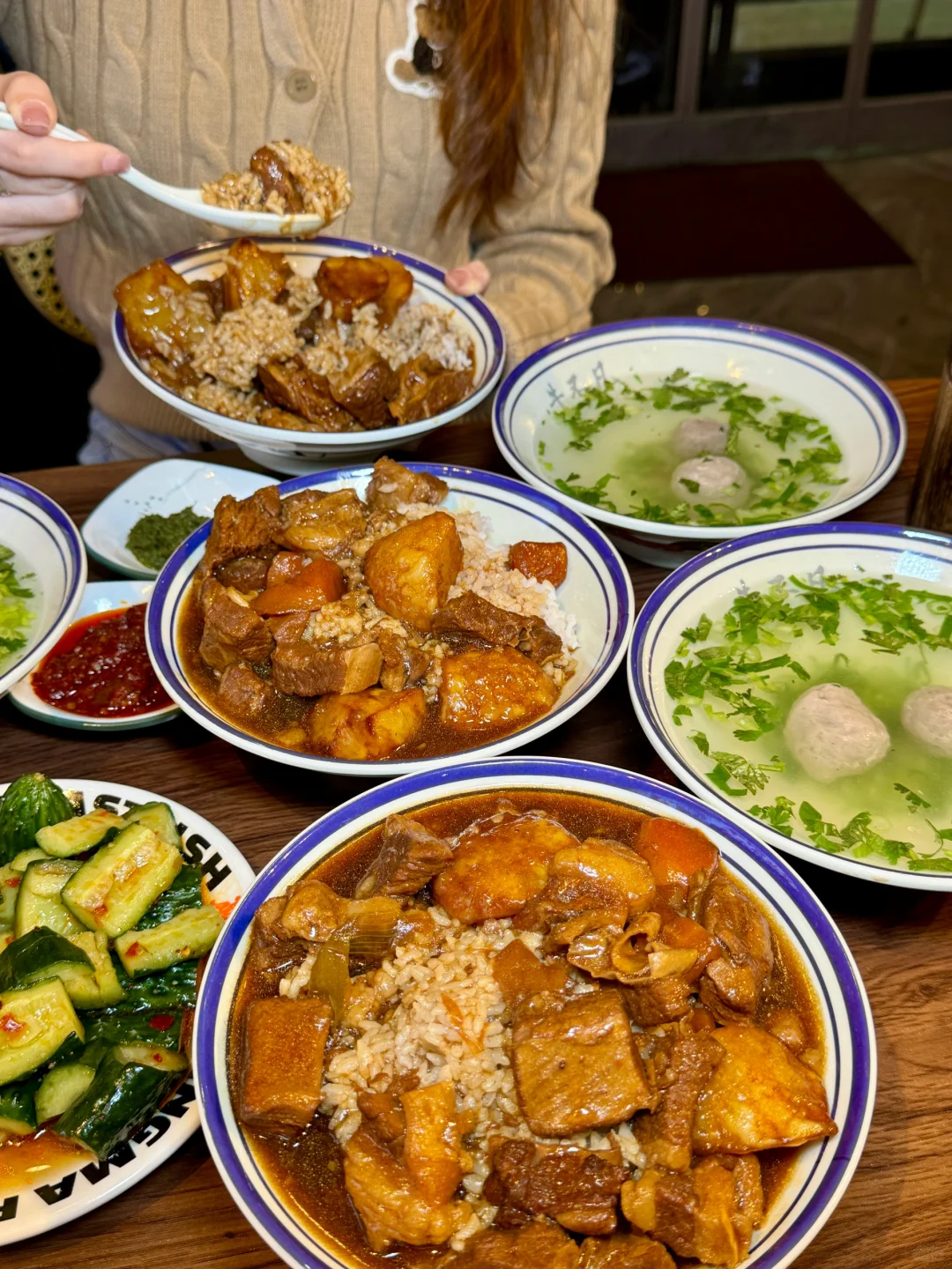 📍包头 这谁吃谁迷糊的大块牛肉饭！！！
