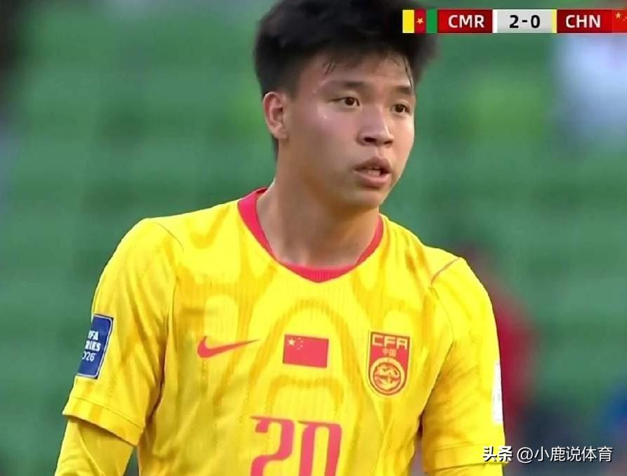 天天在中超混日子，
能练出啥真本事？
 
国足输给喀麦隆这场，看得人窝火又无奈。