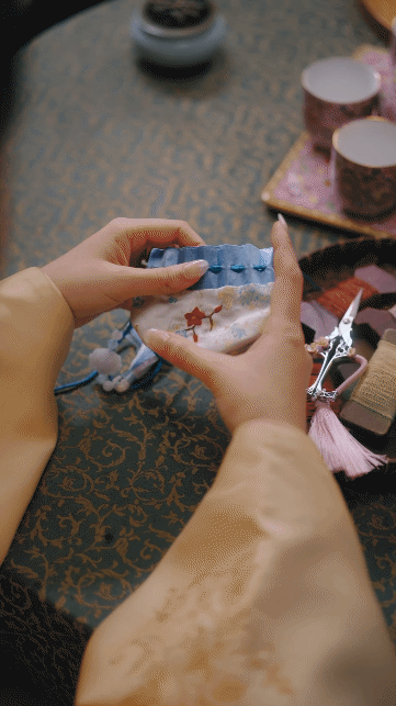 短剧有自己的菀菀类卿谁懂啊家人们！短剧都这么会虐吗💔《皇后赐宠》沈清辞这是什么