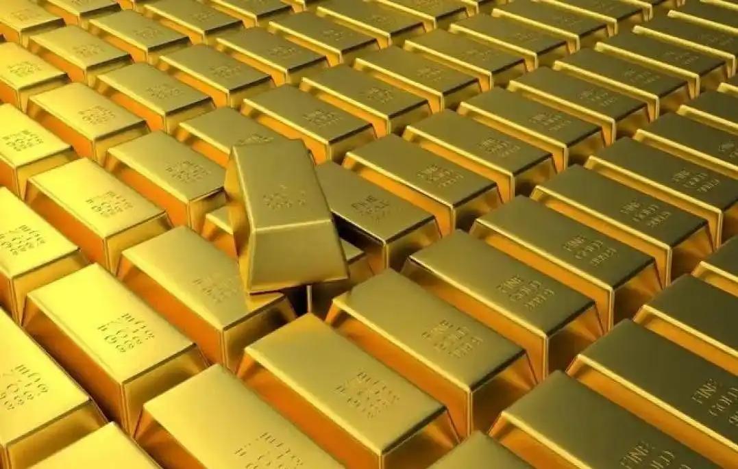 黄金暴涨暴跌，背后的核心真相到底是什么，人们为什么这么疯狂？
黄金市场已经完全不