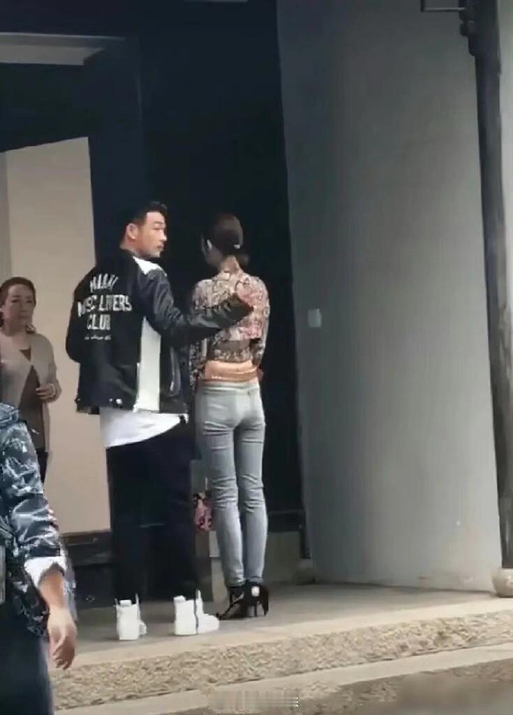 原来古力娜扎男朋友是小包总 