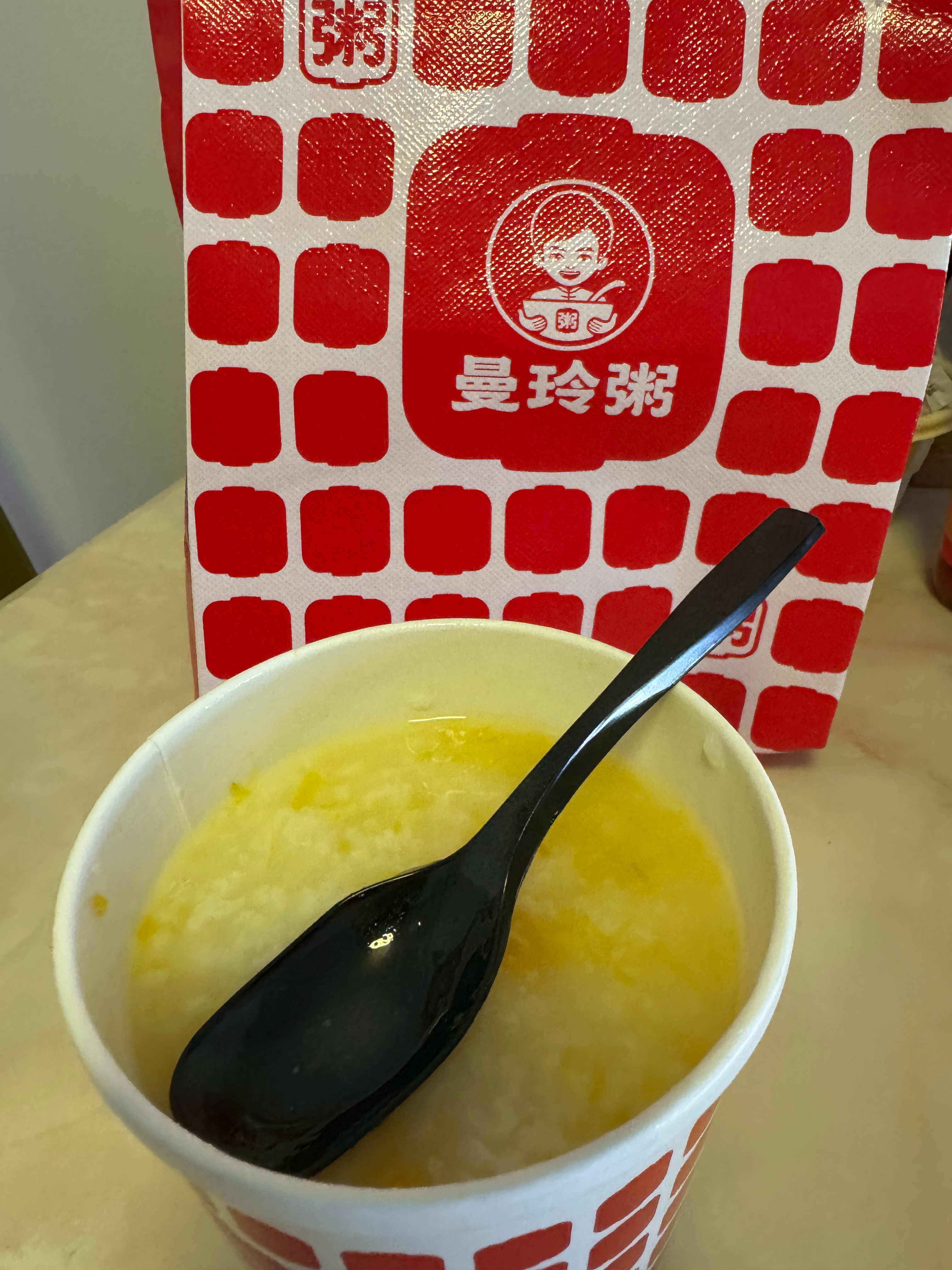 这两天肠胃难受，吃不下东西，独居不太会做饭的中年人真的靠曼玲粥才撑下来。说起来当