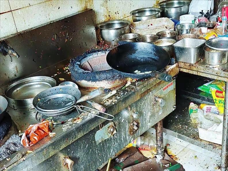 外卖怎么点最干净？记住“6不点”，一看就是行家

1、不可堂食的外卖
2、不点名