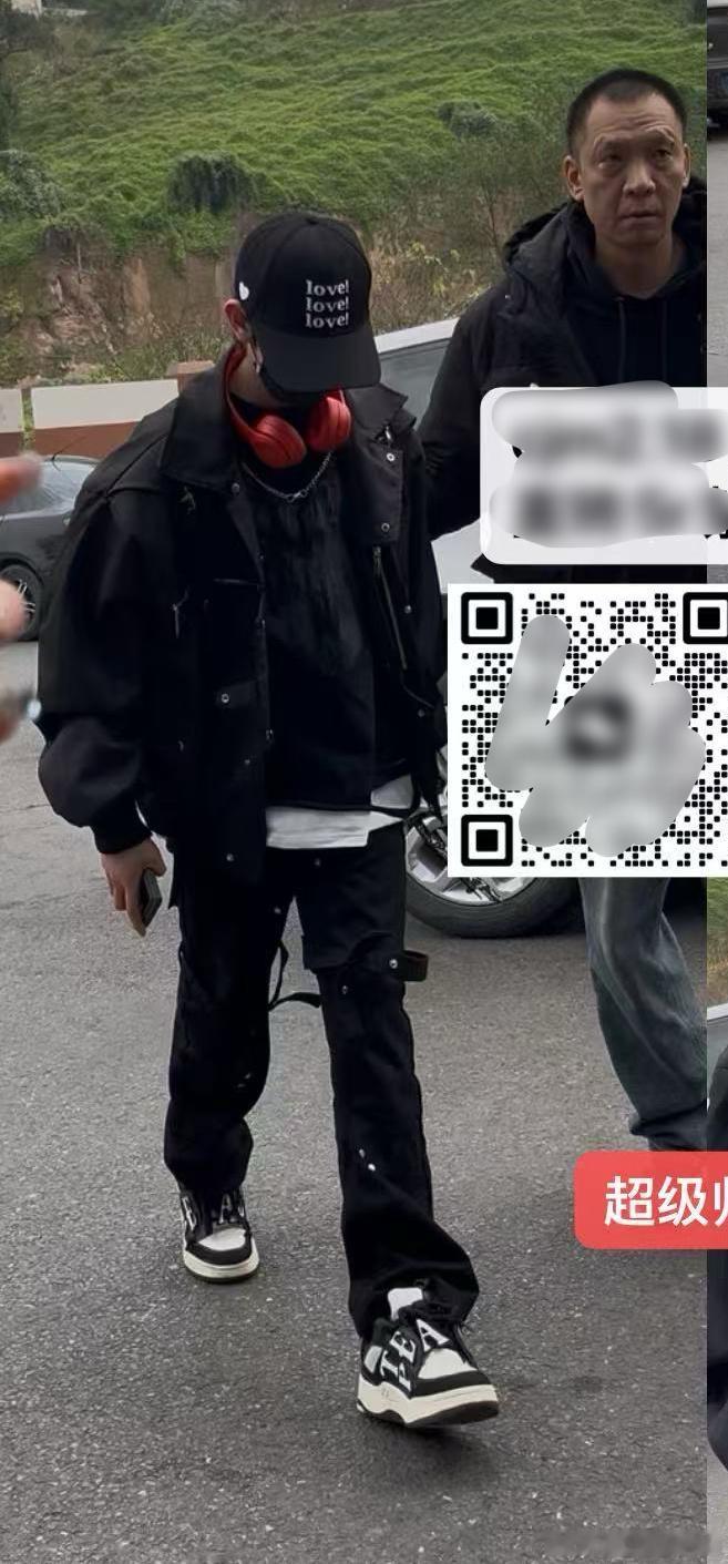 卧槽小明你。 