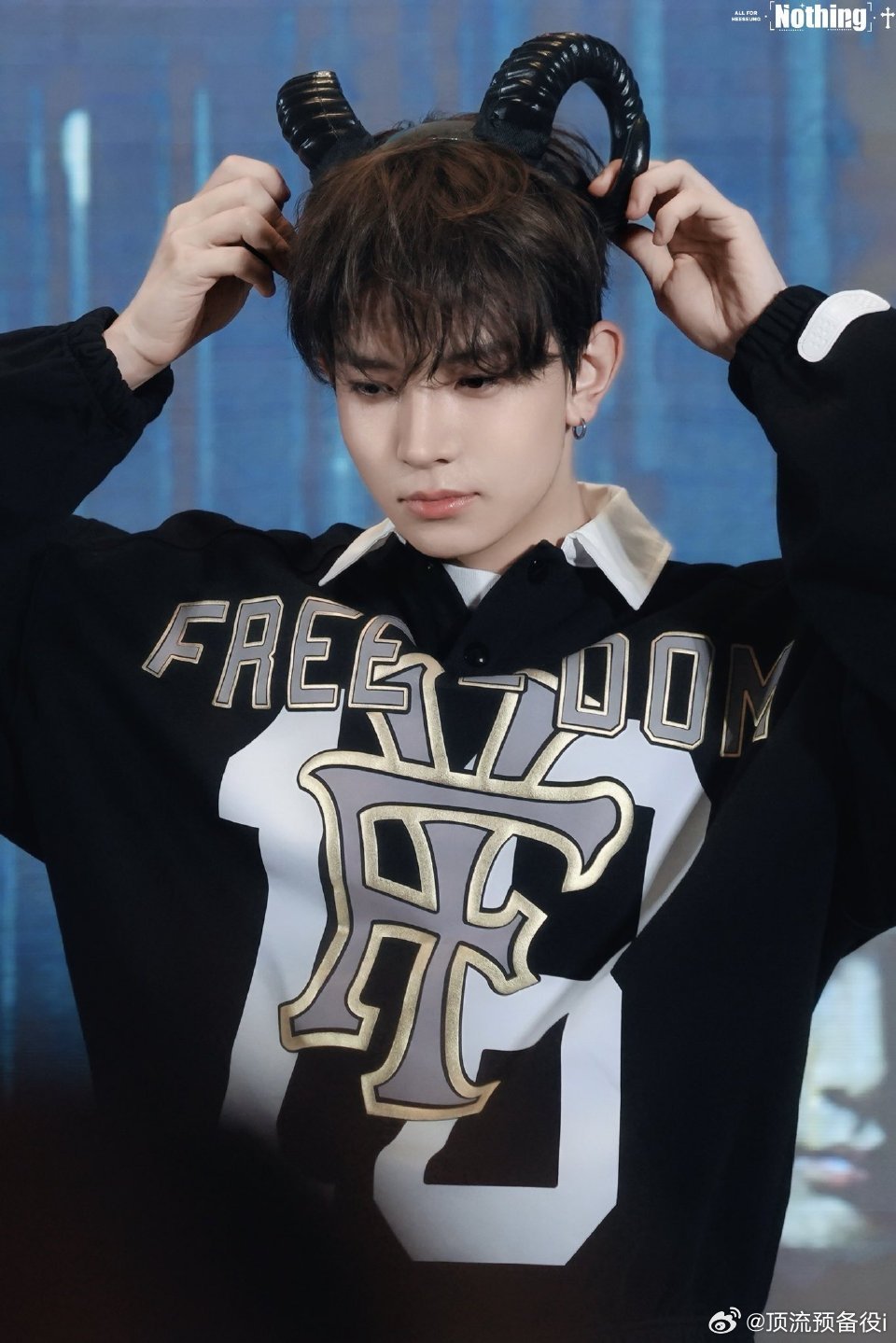 七人男团魔咒李羲承退团，当初的李羲承进行曲真的太火了更印证了七人男团魔咒