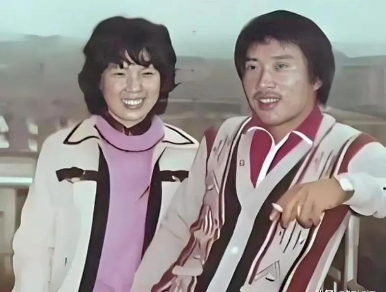 这一对夫妻，曾经在南中国掀起了很大的浪花。
男的叫赖昌星，此时的能耐是借着大哥赖
