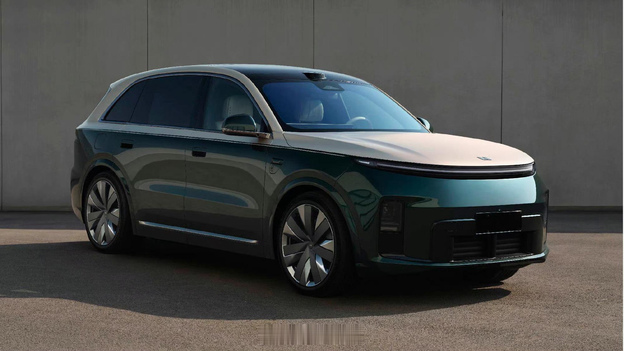 好啊好啊，吃个饭的功夫，就放大招了啊L8的6座版被干掉了，但是L8的5座版本8L