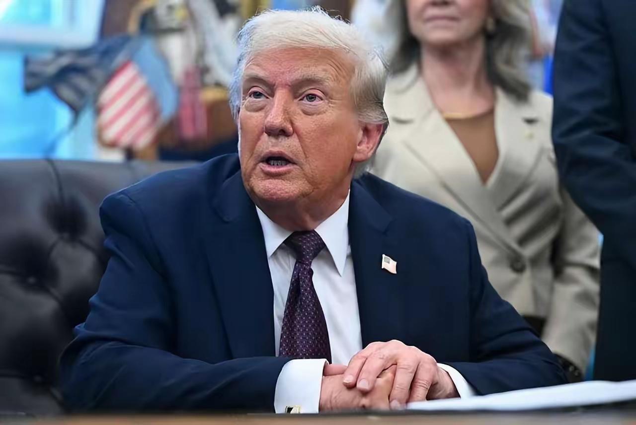 特朗普威胁再不停止杀戮将会派军队前往尼日利亚维护秩序
 据路透社11月1日消息，