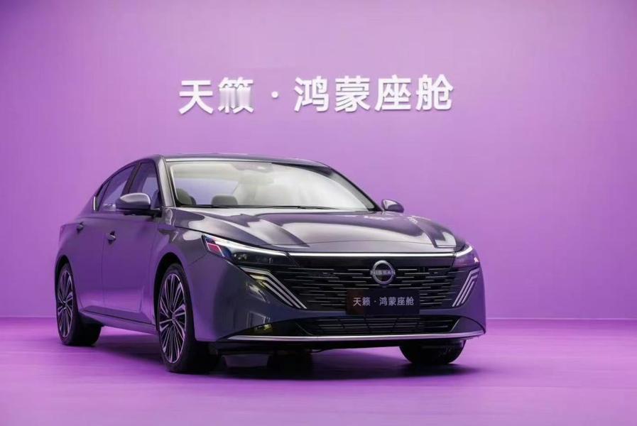 新天籁将于18日上市，新车最大亮点是搭载鸿蒙座舱5和HUAWEI SOUND音响