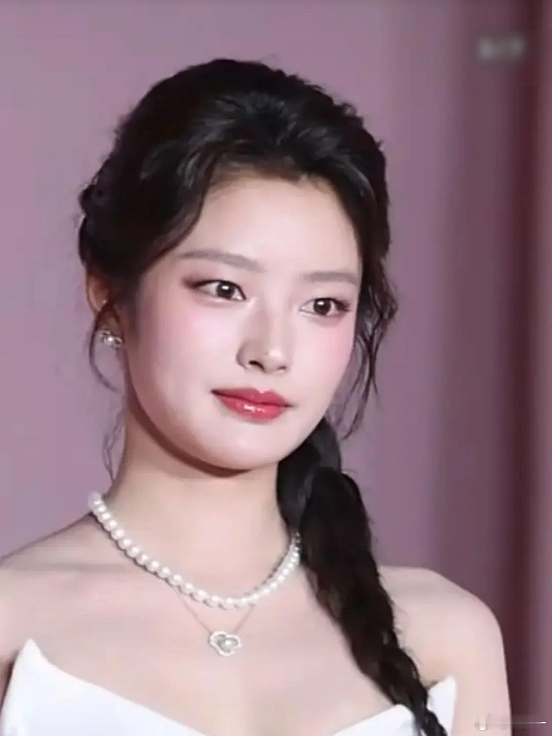 这要是换成流量花早刷屏嘲了🙀 ​​​