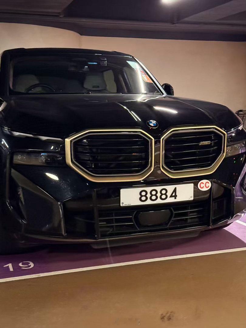 在香港还是看欧洲车舒服～AMG G63和XM同价，你会怎么选？