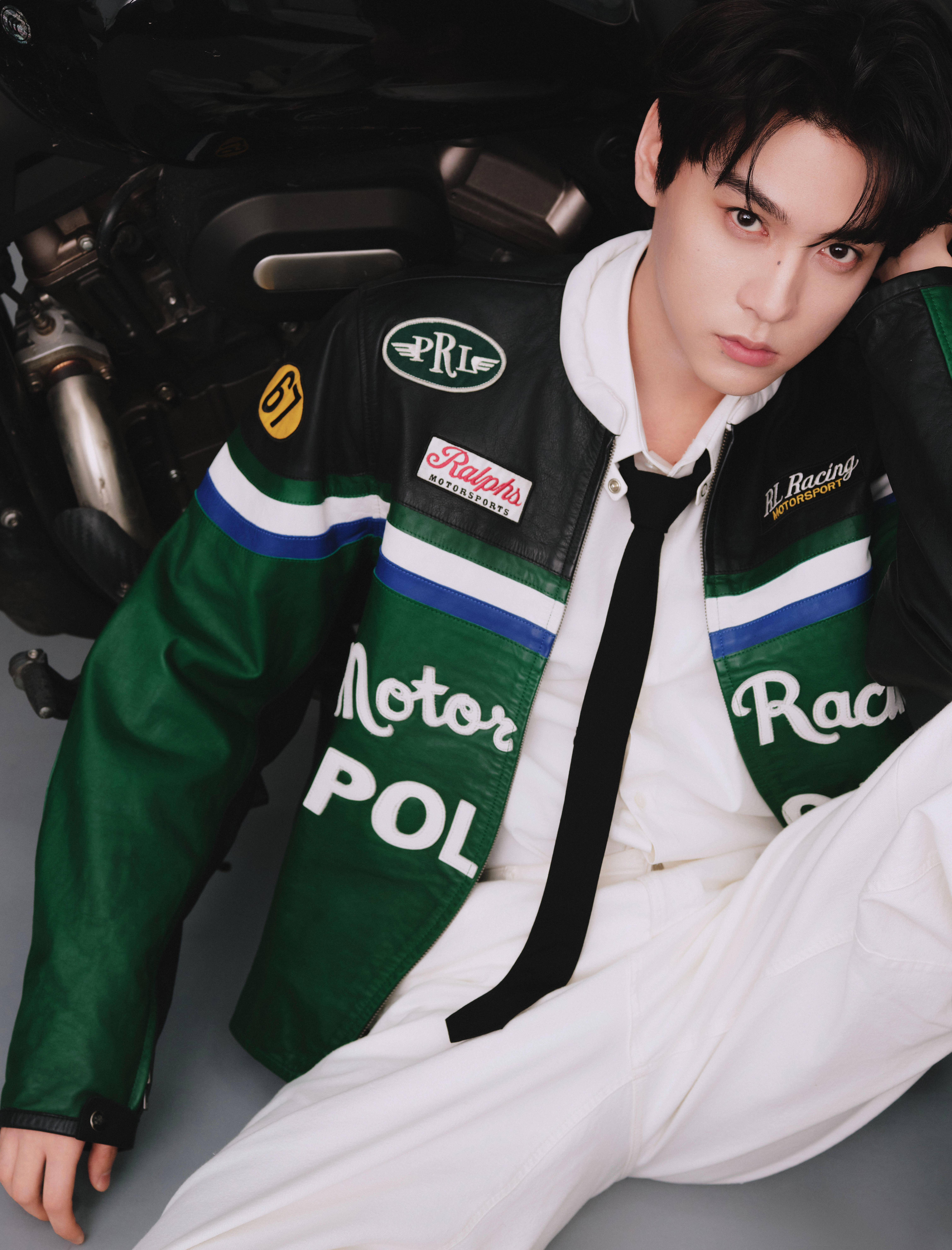 田栩宁 × Lancaster 品牌直播活动造型大片，身穿 Polo Ralph